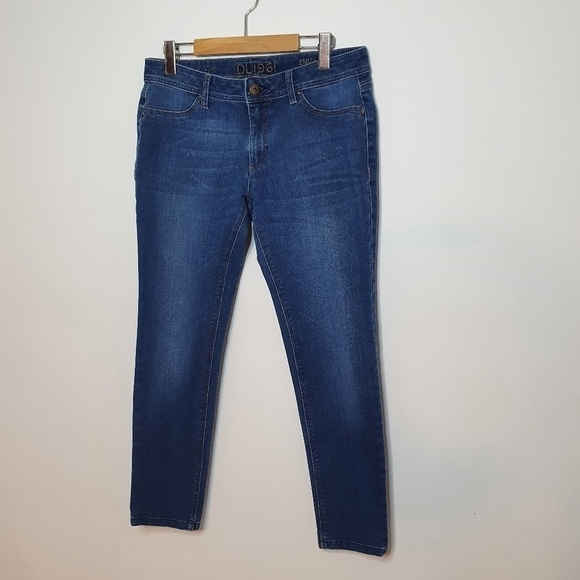 DL 1961 Emma Premium Denim Crop Leggings Size 30 - Picture 2 of 9
